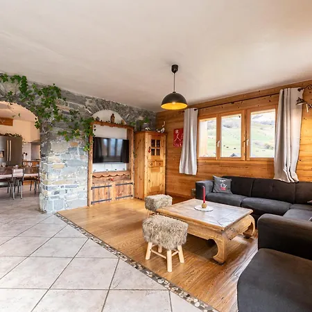 Chalet Ze *